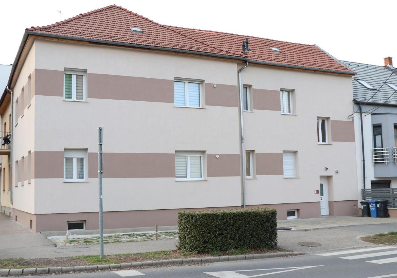 Floda Haz Sopron Bagian luar foto
